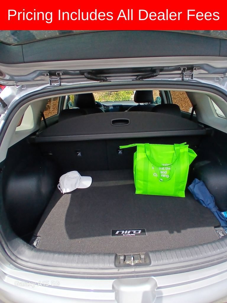 Certified 2022 Kia Niro LXS FWD image 7