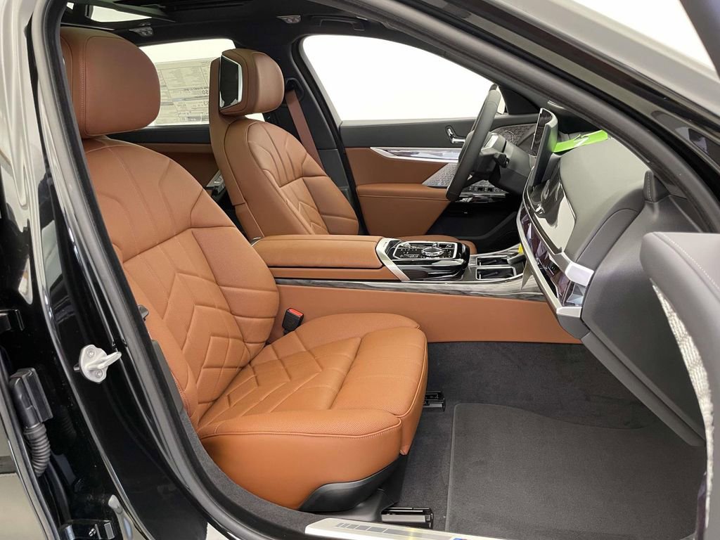 New 2026 BMW i7 xDrive60 AWD/4WD image 19
