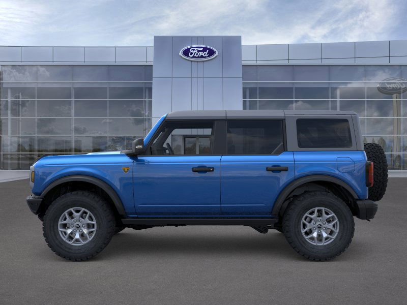 New 2025 Ford Bronco Badlands image 3