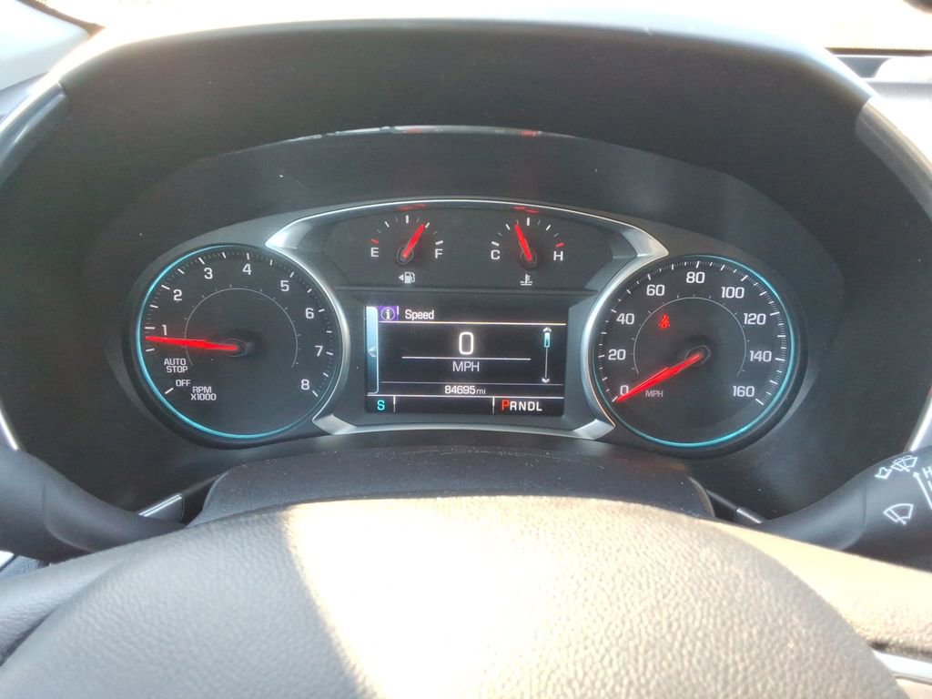 Used 2018 Chevrolet Equinox Premier FWD image 29