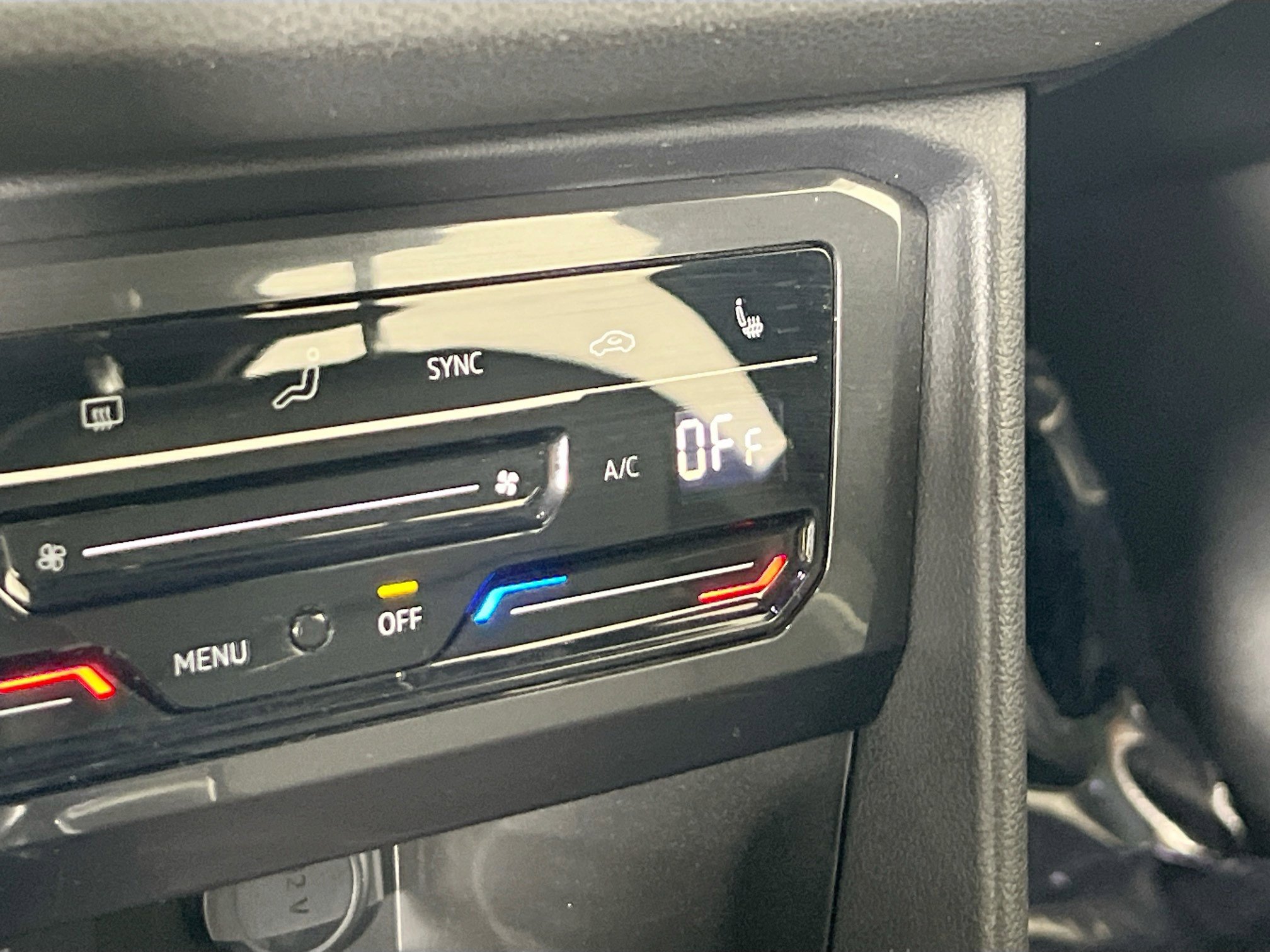 Used 2022 Volkswagen Tiguan SEL R-Line image 20