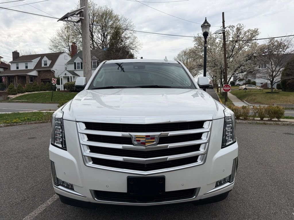 Used 2018 Cadillac Escalade Premium Luxury AWD/4WD image 2