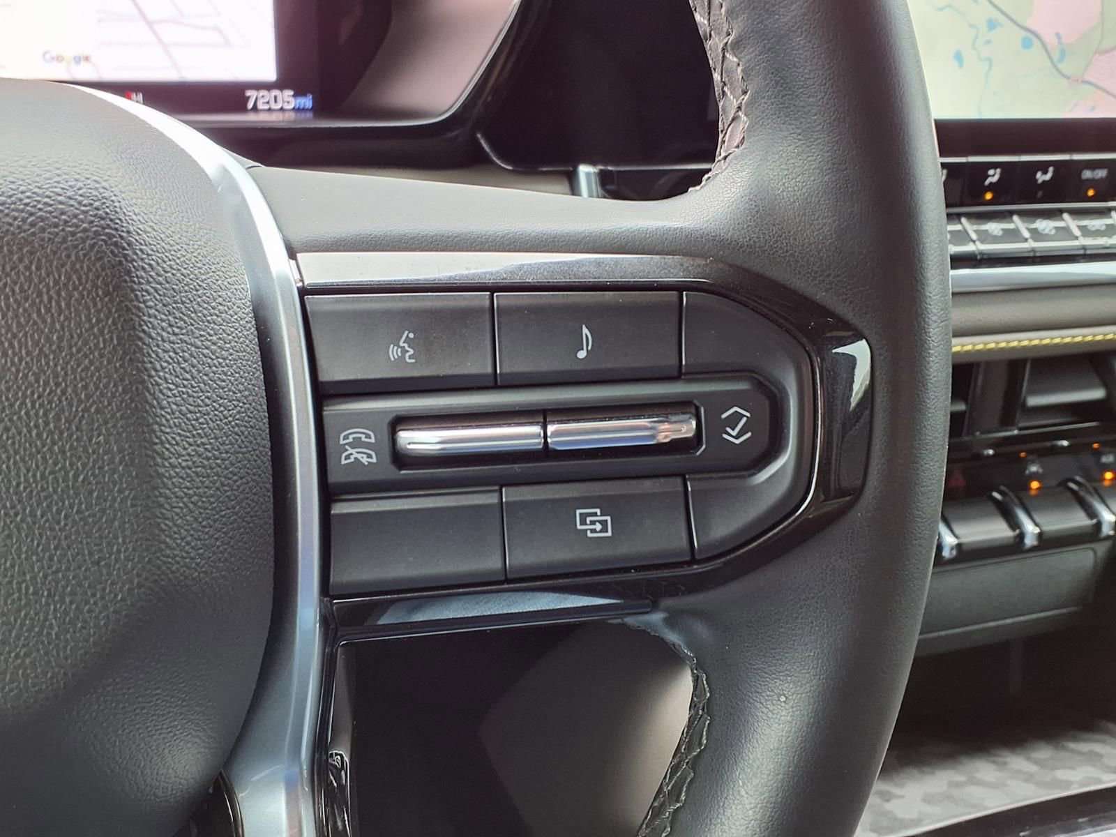 Used 2024 Chevrolet Colorado ZR2 w/ Safety Package image 27