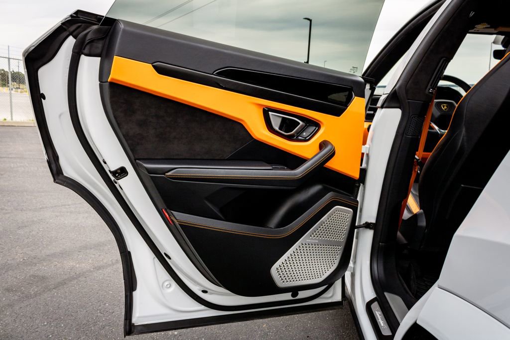 Used 2023 Lamborghini Urus S image 18