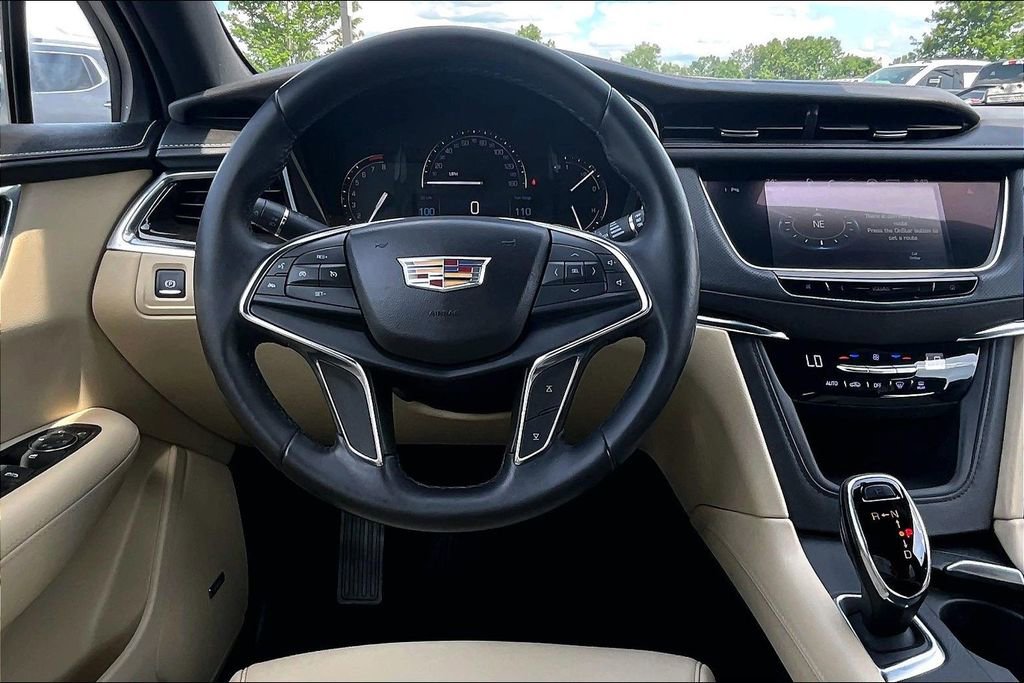 Used 2018 Cadillac XT5 FWD image 10