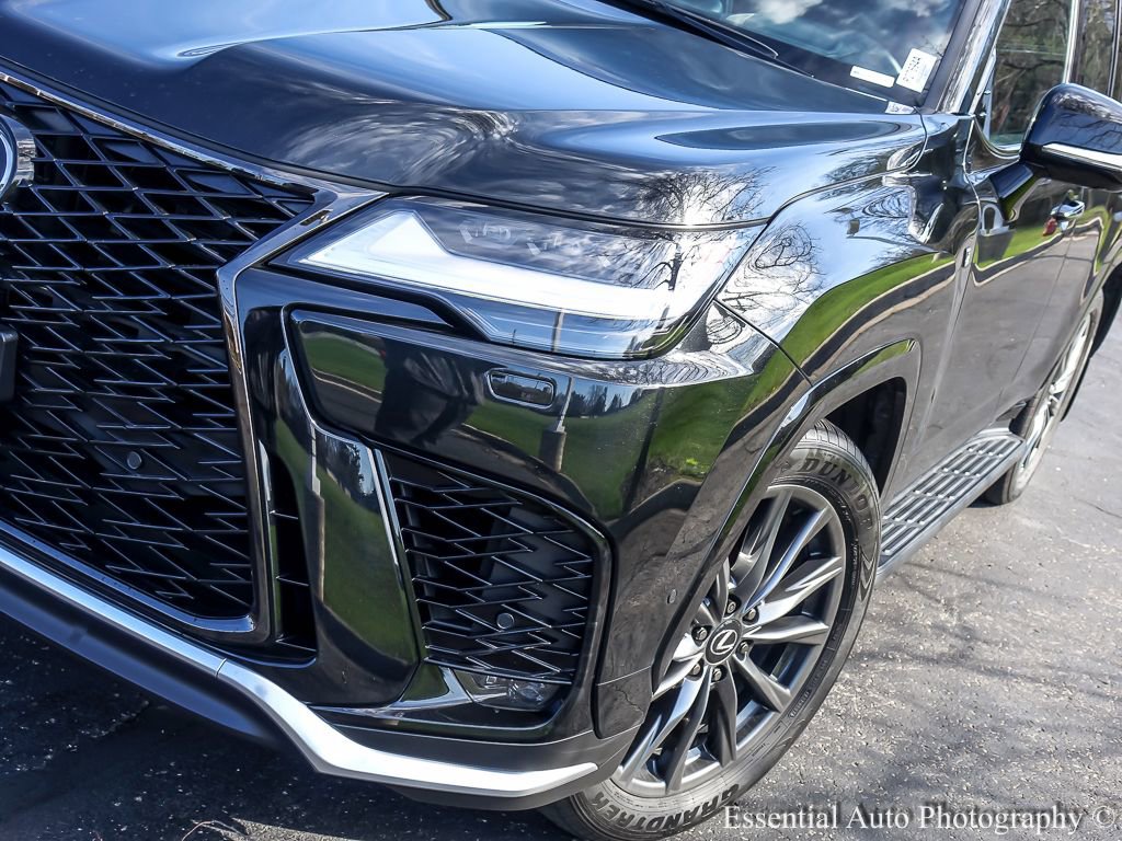 Used 2025 Lexus LX 700h F Sport image 7