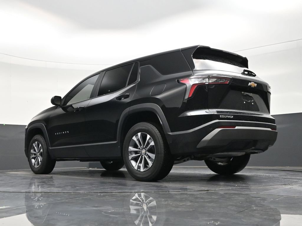 Used 2025 Chevrolet Equinox LT w/ Safety and Technology Package FWD image 23