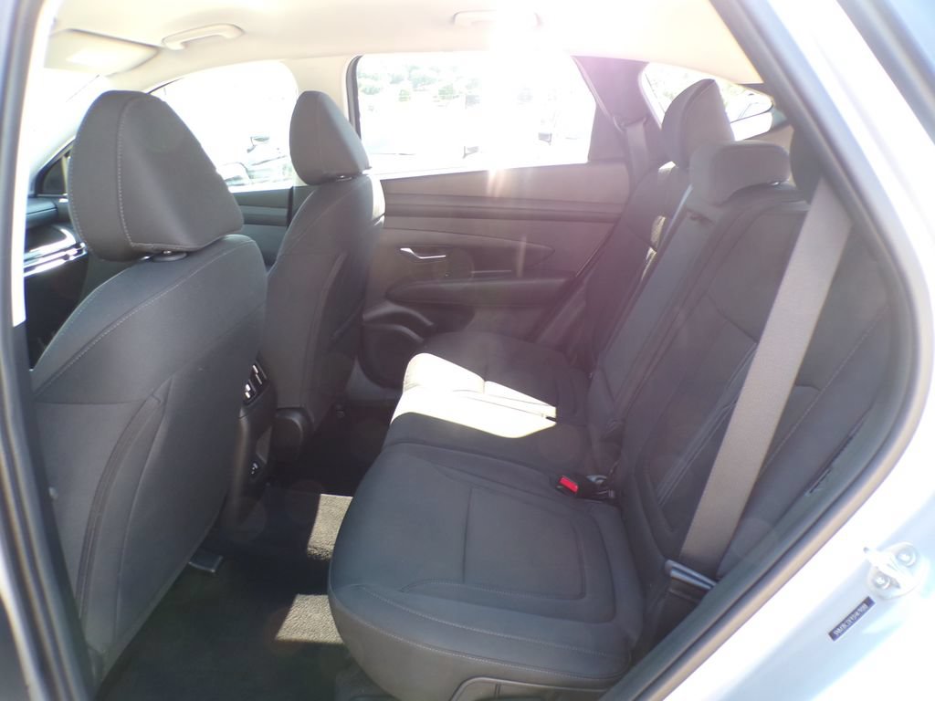 Certified 2025 Hyundai Tucson SEL AWD/4WD image 18