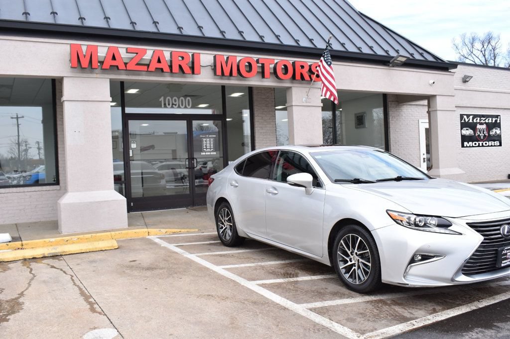 Used 2017 Lexus ES 350 w/ Premium Package FWD image 8