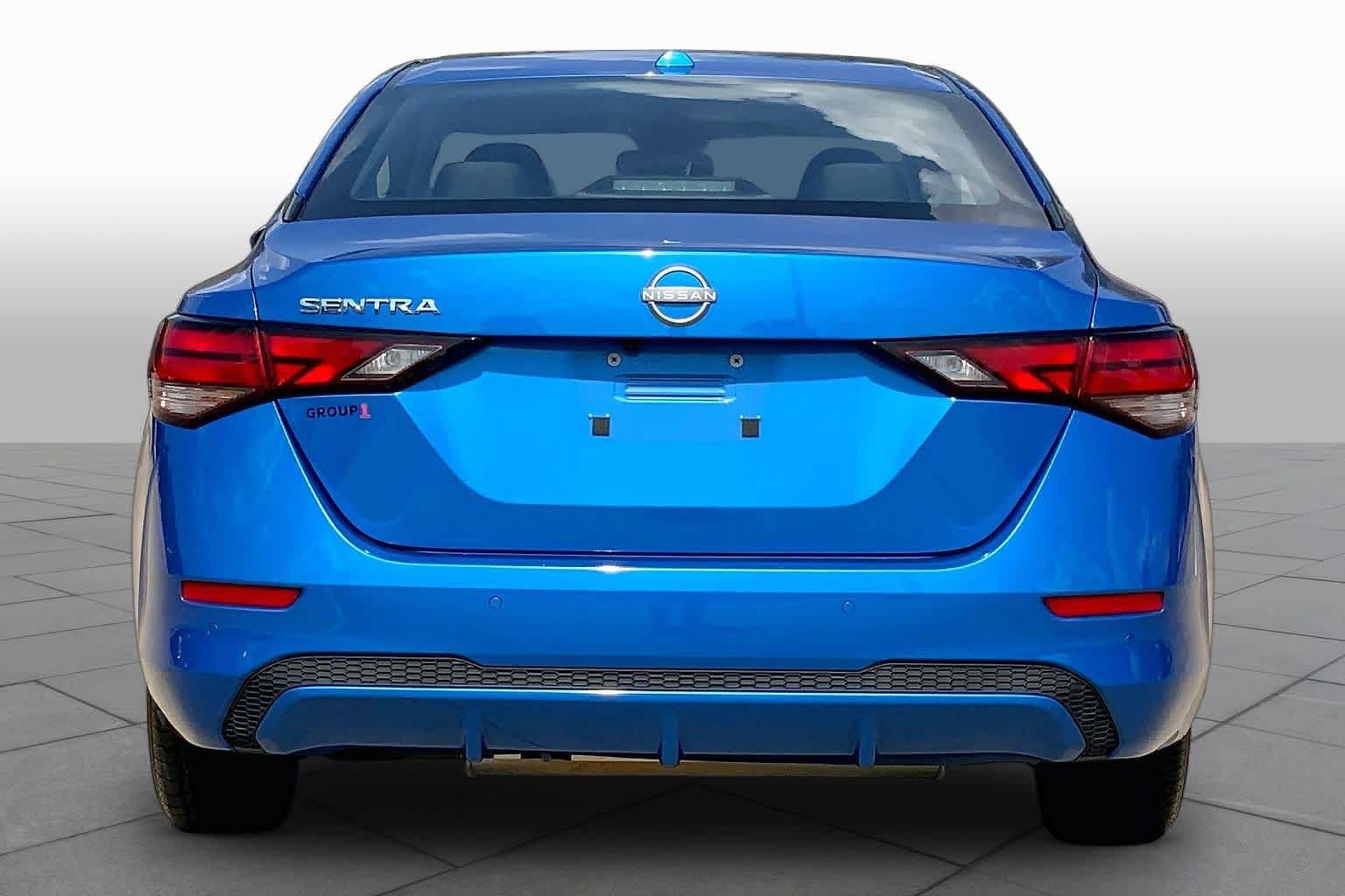Used 2025 Nissan Sentra SV FWD image 5