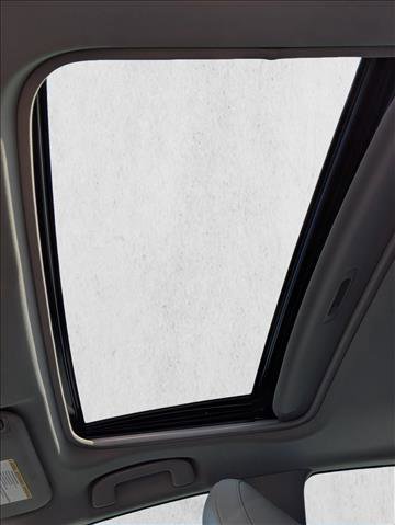 Used 2022 Toyota Camry XSE image 15