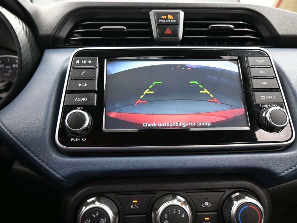 Used 2025 Nissan Versa SV image 19