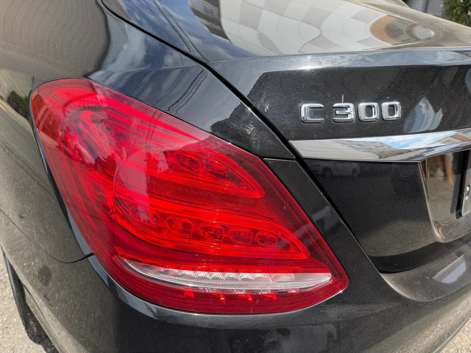 Used 2016 Mercedes-Benz C 300 4MATIC Sedan image 27