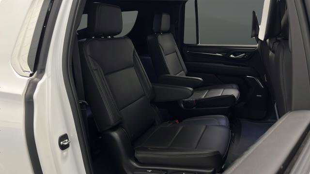 Used 2024 GMC Yukon XL Denali w/ Denali Reserve Package image 25