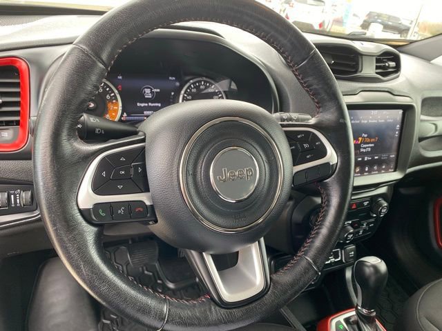 Used 2018 Jeep Renegade Trailhawk w/ UConnect 8.4 Nav Group image 12