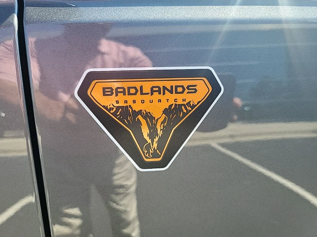 Used 2024 Ford Bronco Badlands image 25