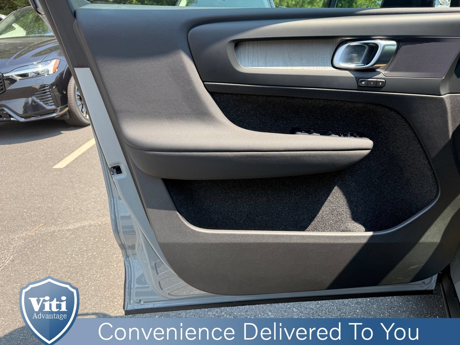 New 2026 Volvo XC40 B5 Plus w/ Protection Package Premier AWD/4WD image 11
