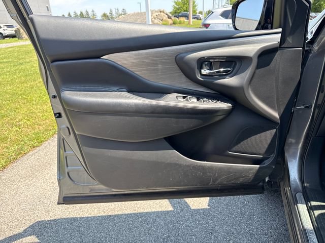 Used 2015 Nissan Murano SV AWD/4WD image 19