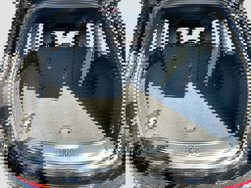 New 2025 Jeep Grand Cherokee Overland w/ Luxury Tech Group IV image 30