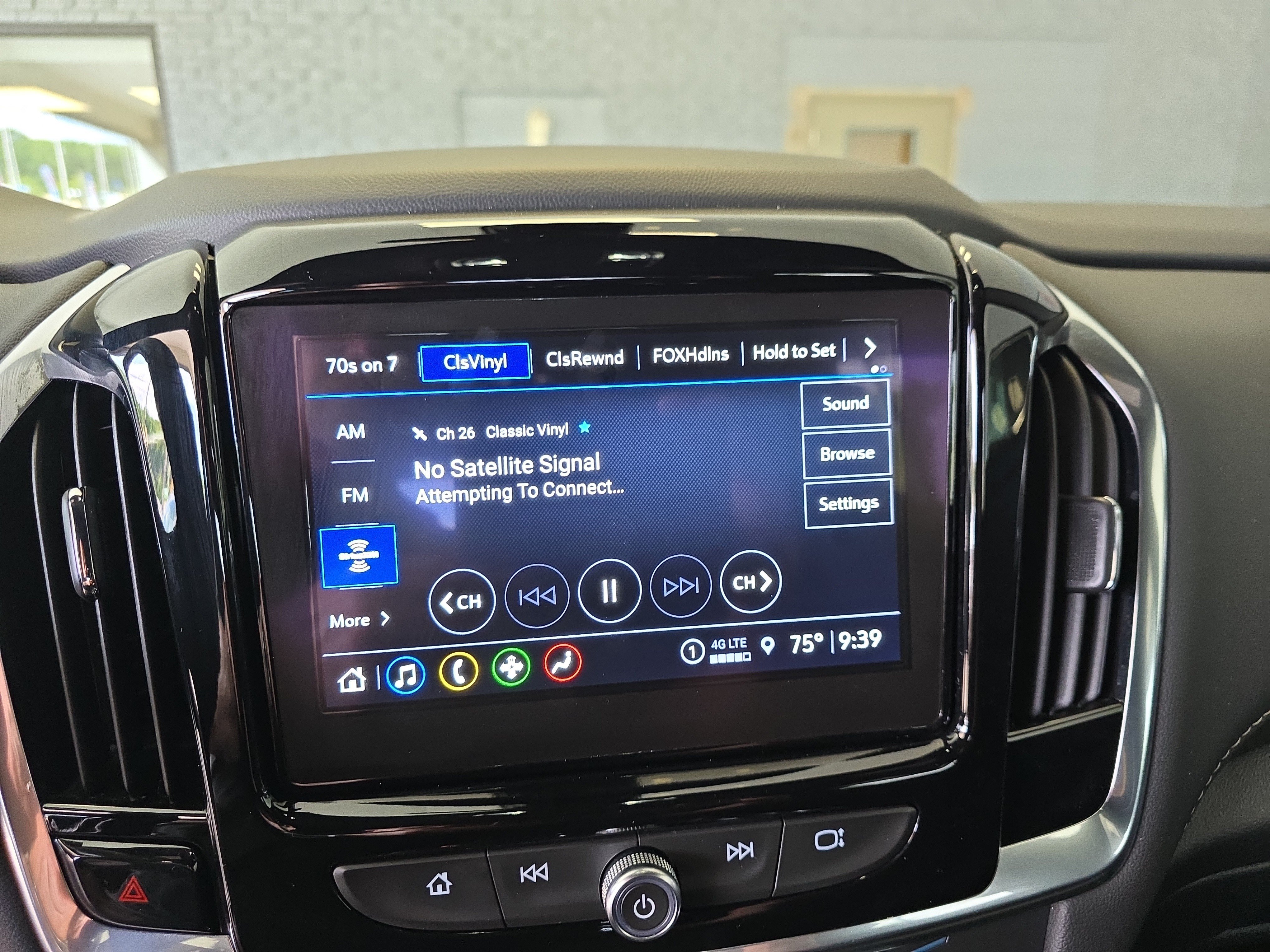 Used 2023 Chevrolet Traverse LT AWD/4WD image 31