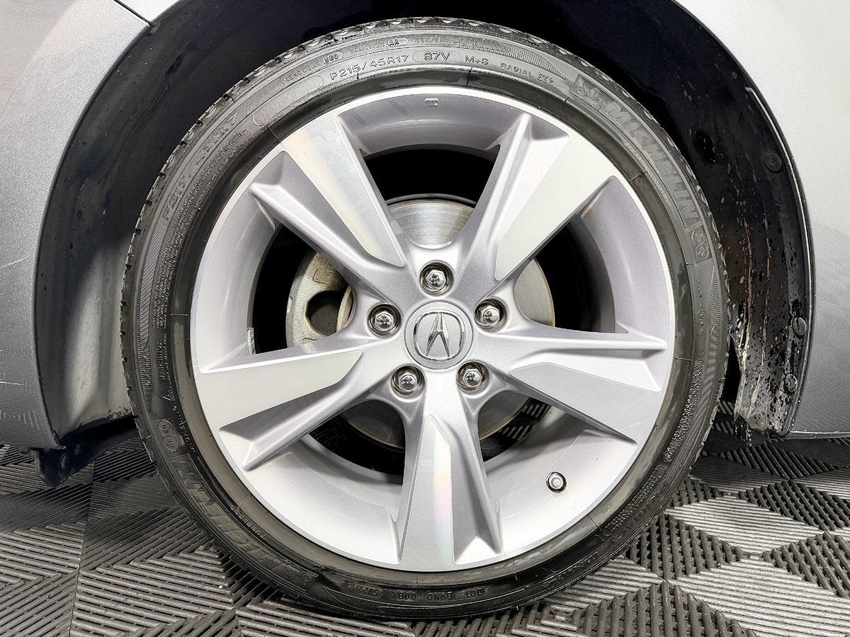 Used 2014 Acura ILX w/ Technology Package FWD image 22