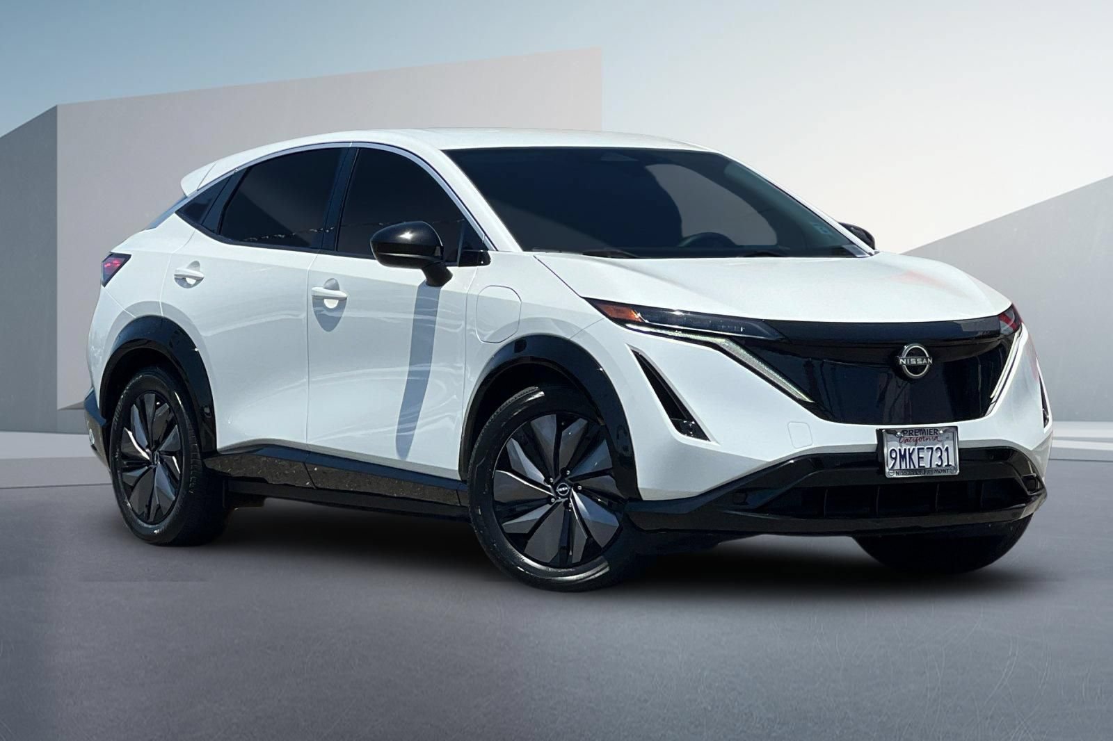 Certified 2024 Nissan Ariya FWD image 2