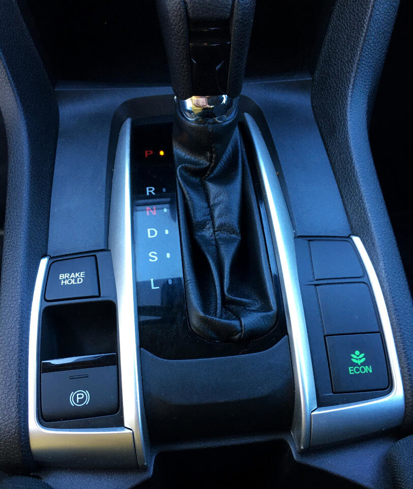 Used 2019 Honda Civic LX image 25