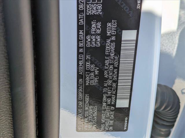 Used 2024 Volvo XC40 B5 Plus AWD/4WD image 16