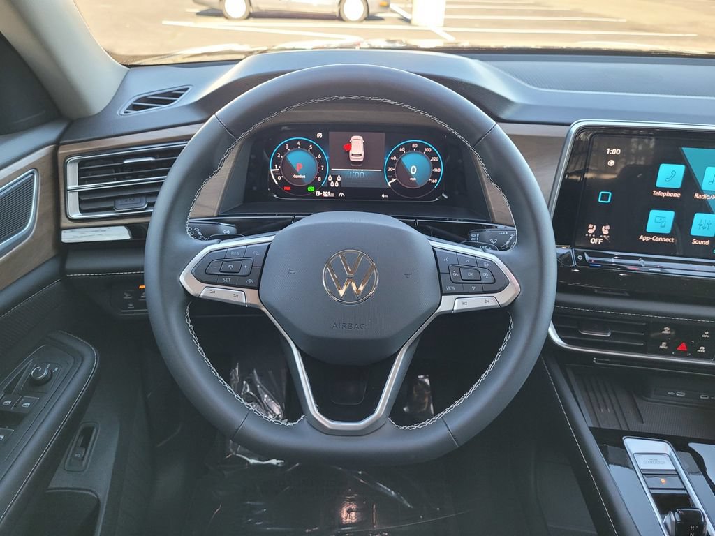 New 2026 Volkswagen Atlas SE FWD image 17