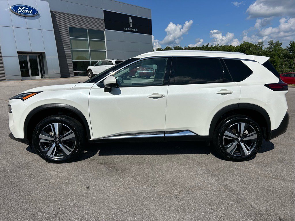 Used 2023 Nissan Rogue SL image 10