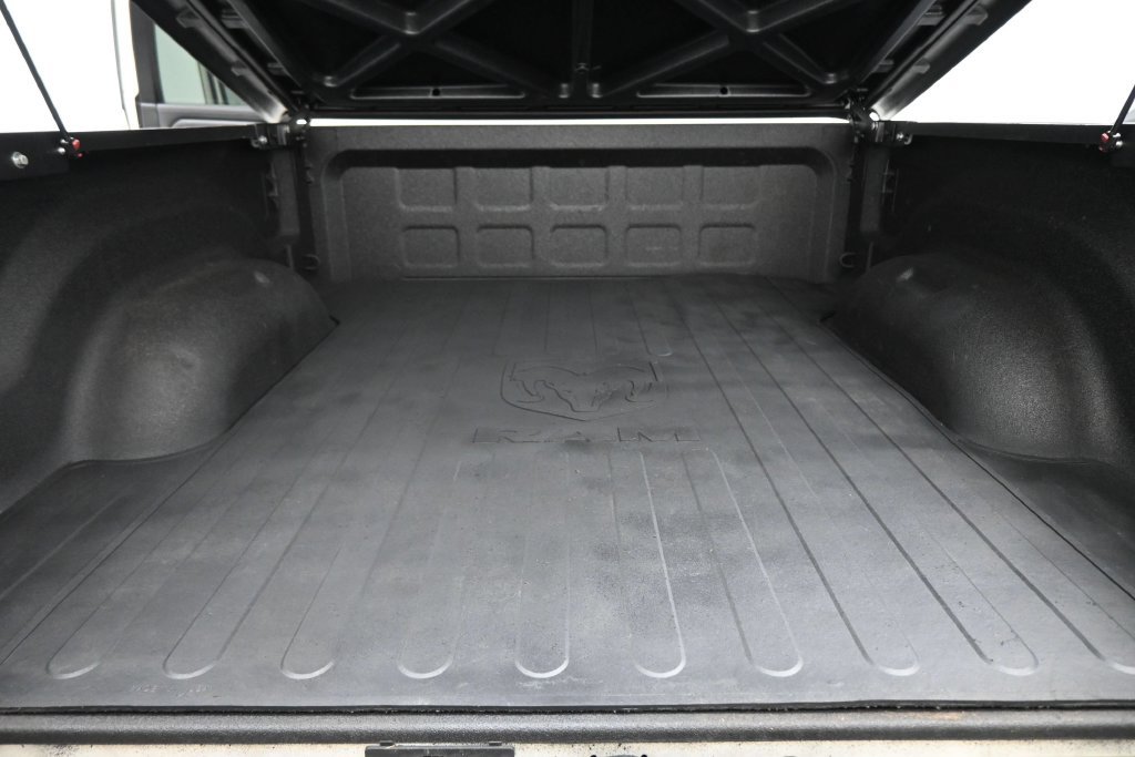 Used 2020 RAM 2500 Limited RWD image 23