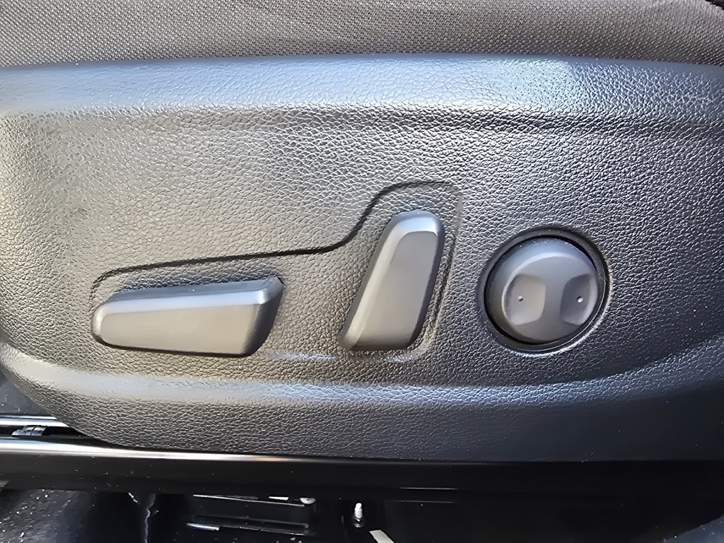 Used 2024 Kia Seltos EX AWD/4WD image 22