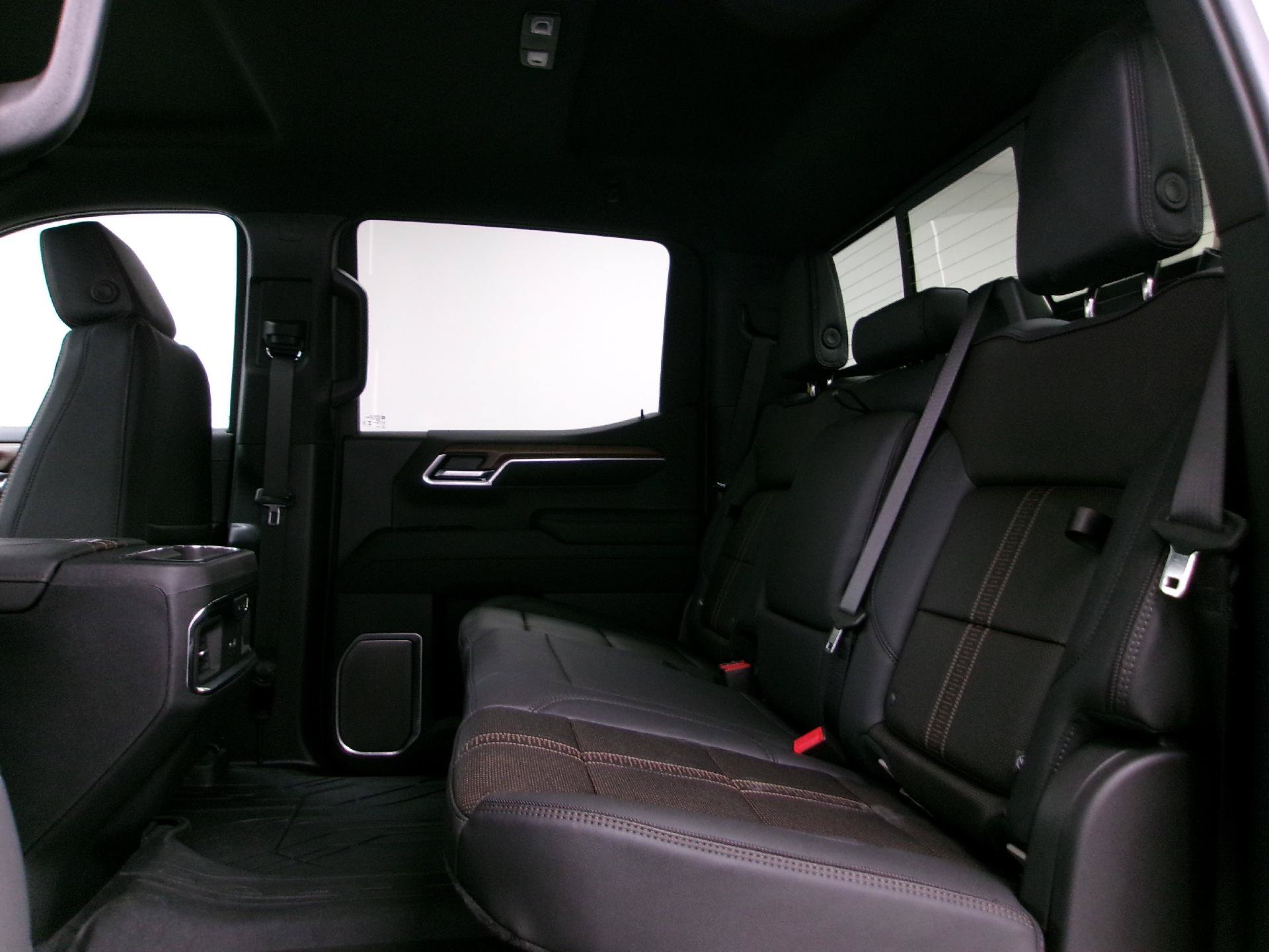New 2026 Chevrolet Silverado 1500 High Country w/ Technology Package AWD/4WD image 10