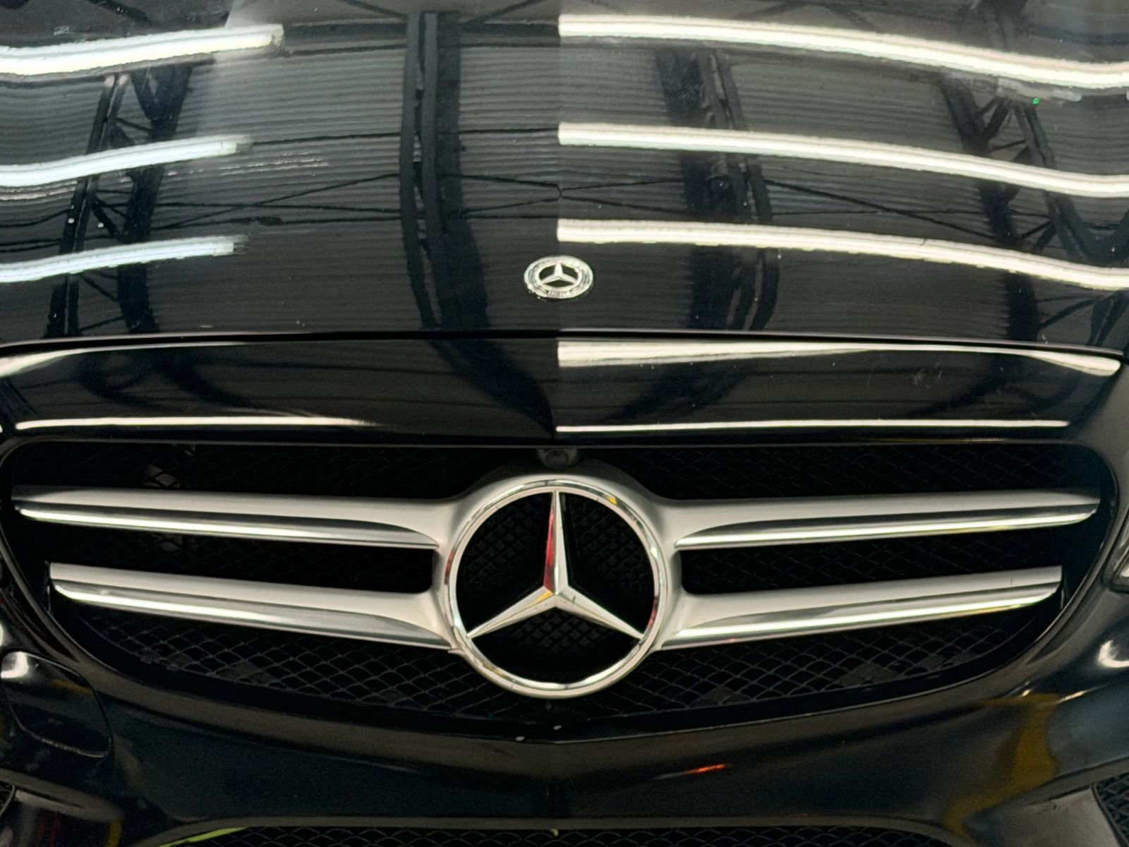 Used 2018 Mercedes-Benz C 300 Sedan w/ AMG Line image 5