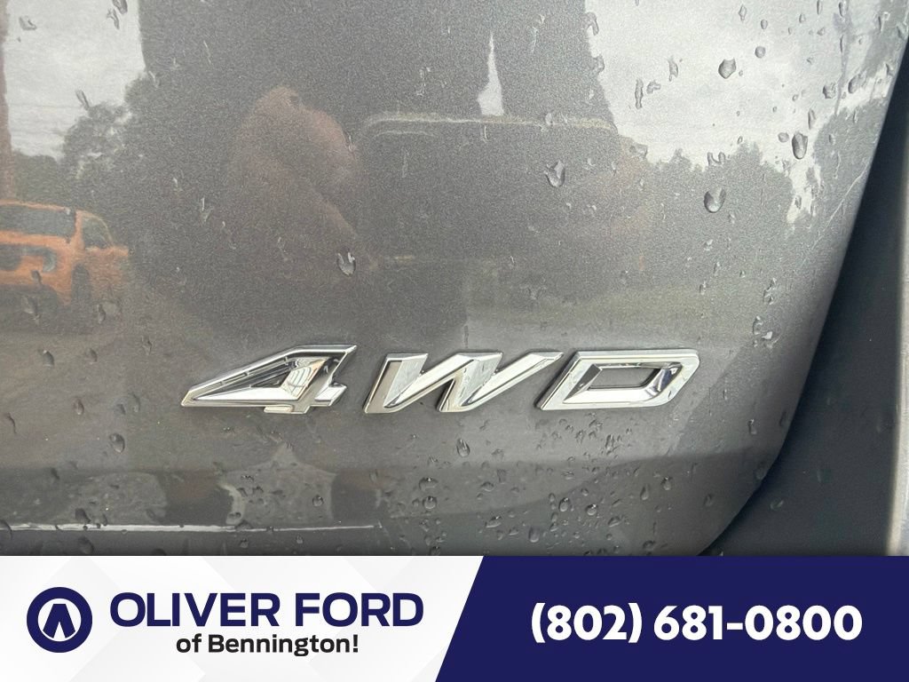 Used 2023 Ford Explorer Limited AWD/4WD image 16