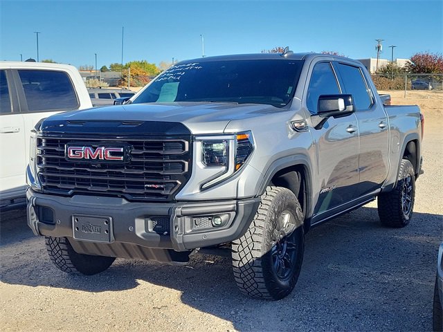 Used 2024 GMC Sierra 1500 AT4X image 3