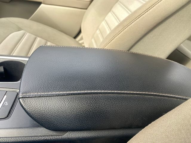 Used 2019 Ford Fusion SE image 24