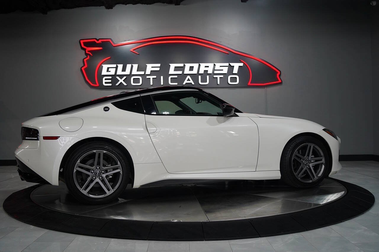Used 2025 Nissan Z Sport w/ Floor Mat Package RWD image 8
