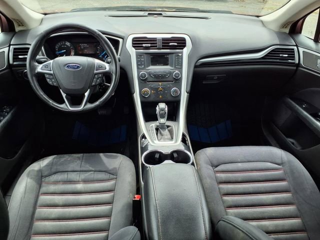 Used 2016 Ford Fusion SE w/ Equipment Group 201A FWD image 11