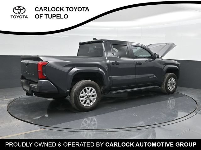 Used 2025 Toyota Tacoma SR5 RWD image 35