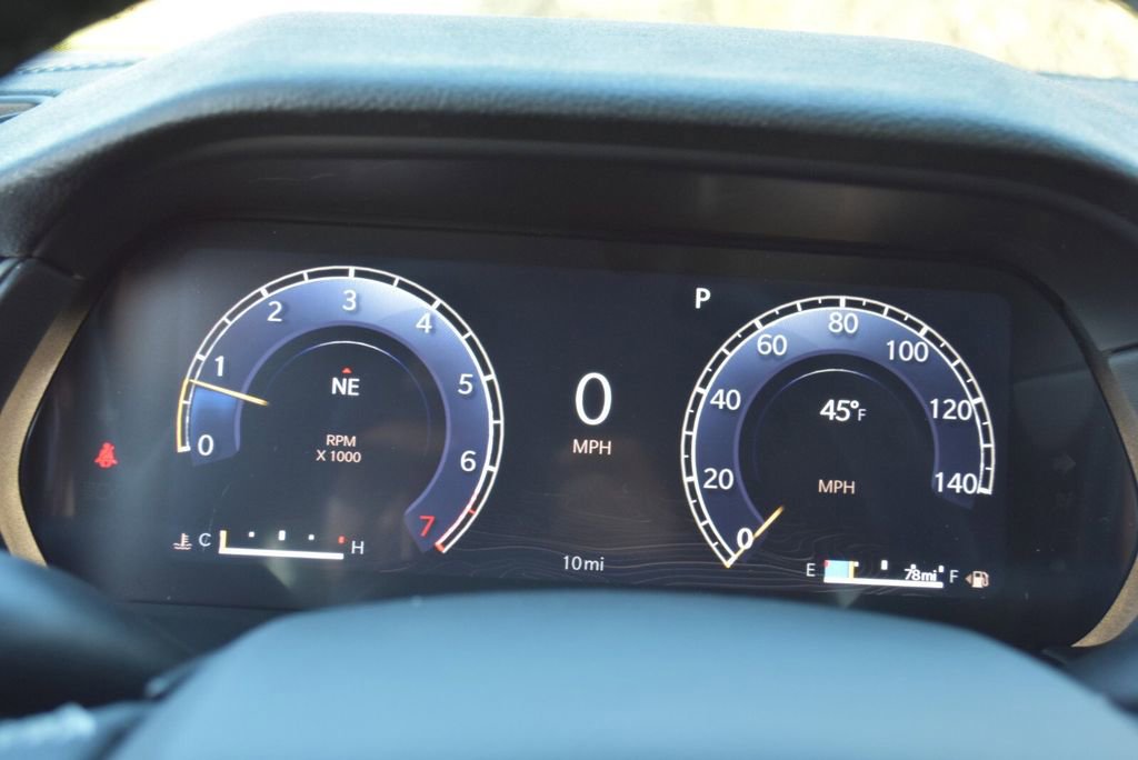 New 2025 Jeep Grand Cherokee Laredo X w/ Luxury Tech Group I image 14