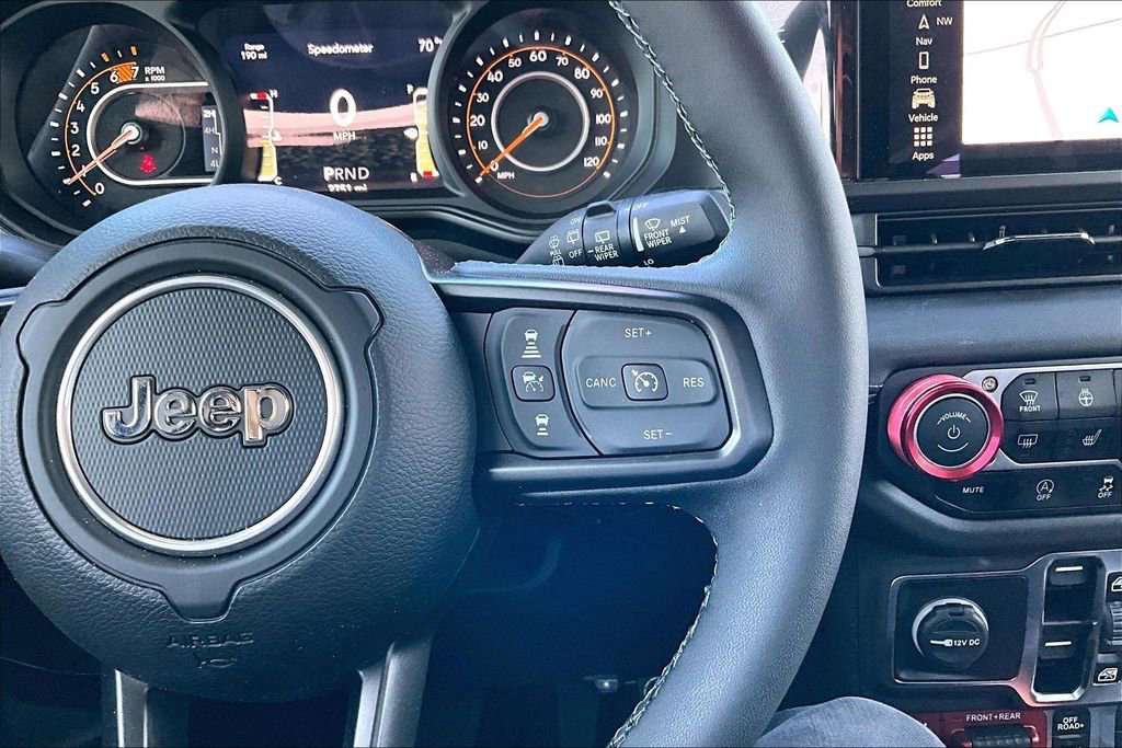 Certified 2025 Jeep Wrangler Unlimited Rubicon w/ Convenience Group AWD/4WD image 7