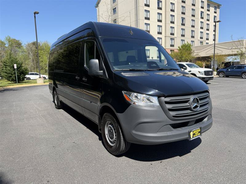 Used 2025 Mercedes-Benz Sprinter 2500 image 9