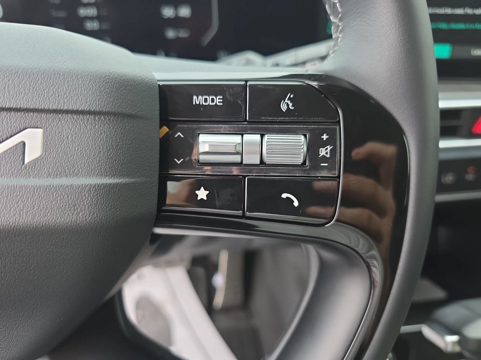 New 2026 Kia Sorento SX AWD/4WD image 19