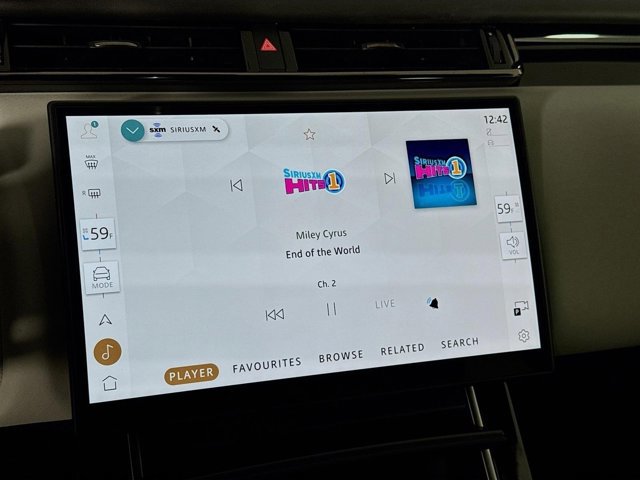 Used 2026 Land Rover Range Rover Velar Dynamic SE image 15