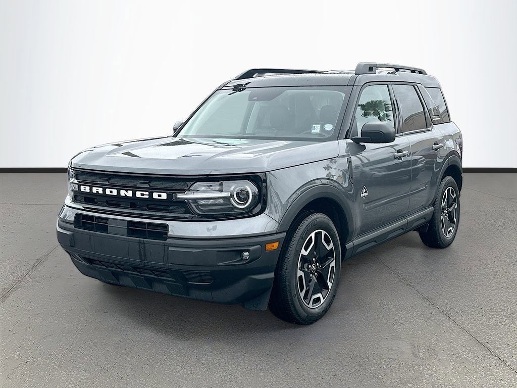 Used 2024 Ford Bronco Sport Outer Banks w/ Tech Package image 3