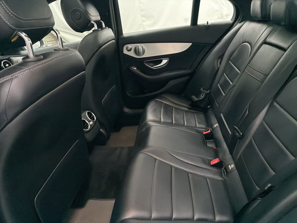 Used 2018 Mercedes-Benz C 300 Sedan image 20