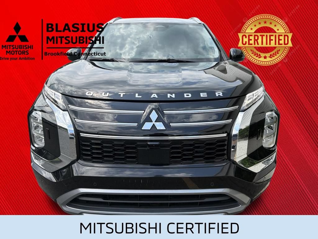 Used 2025 Mitsubishi Outlander AWD image 5