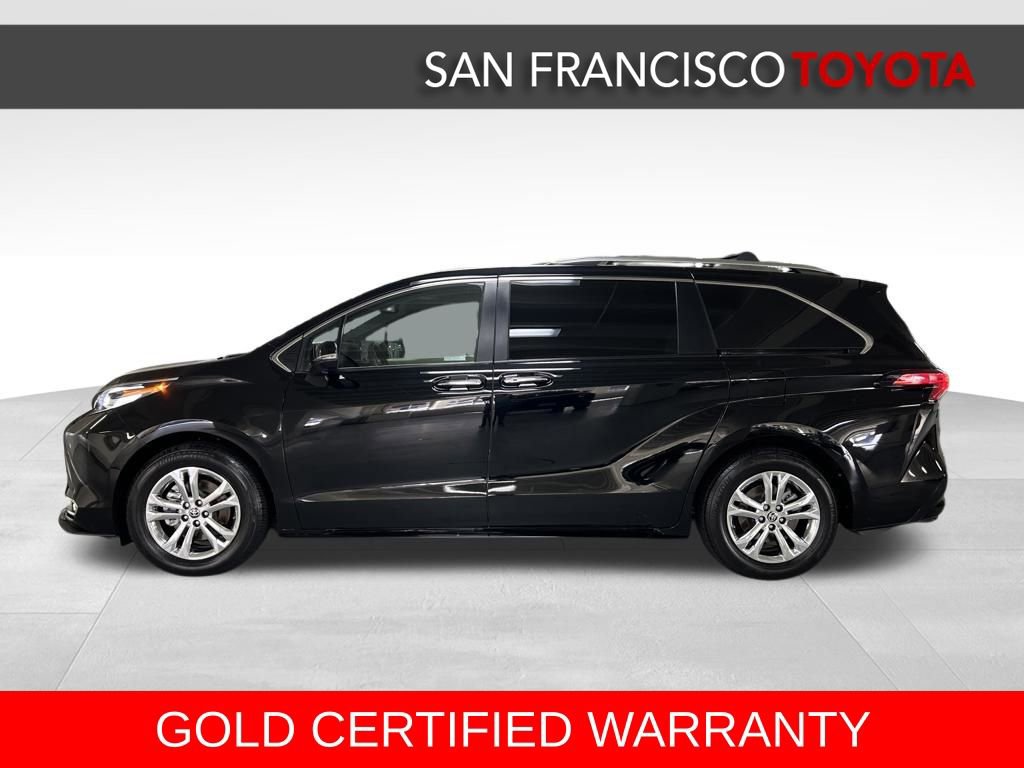Certified 2022 Toyota Sienna Platinum image 2