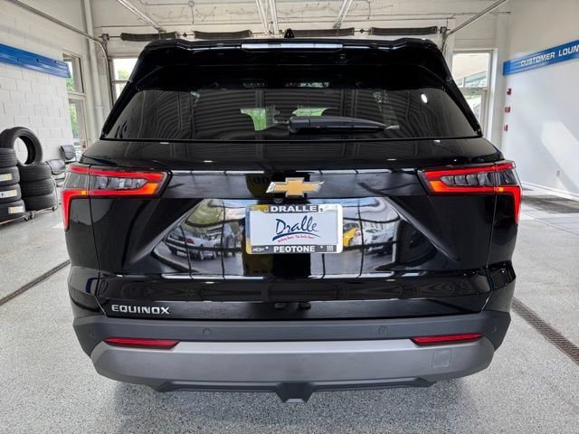 New 2026 Chevrolet Equinox LT FWD image 10